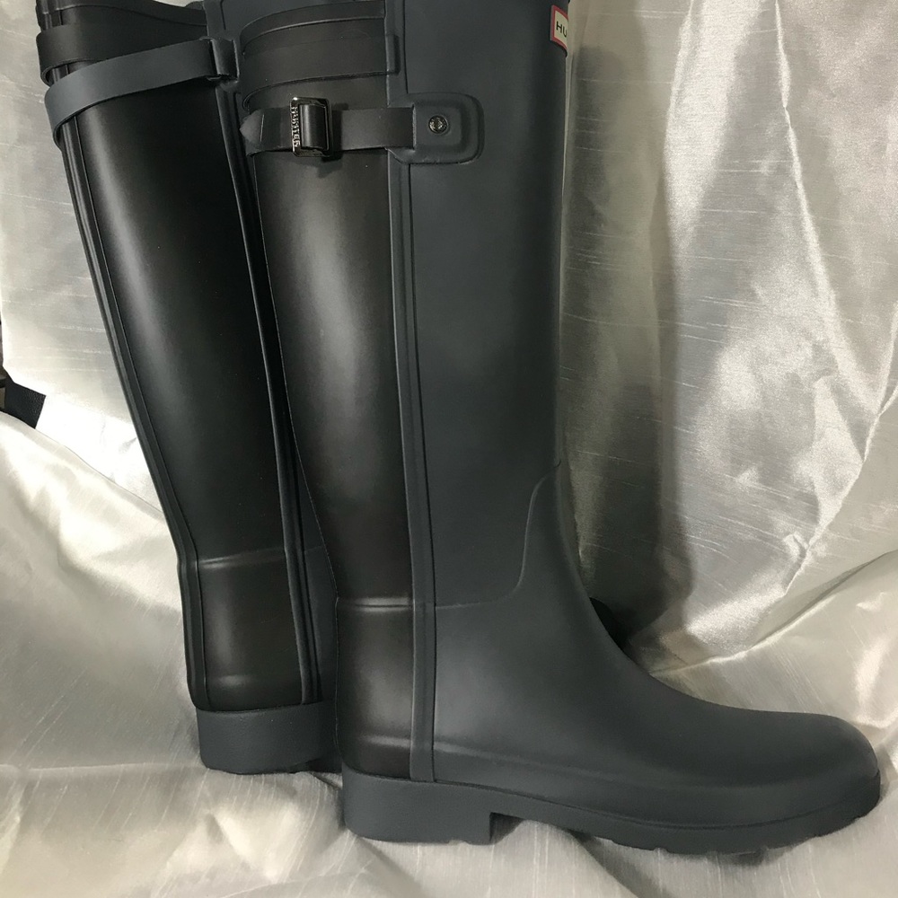 New HUNTER  Black/Blue Refined  Back Strap Slip On BOOTS Knee High Size 7